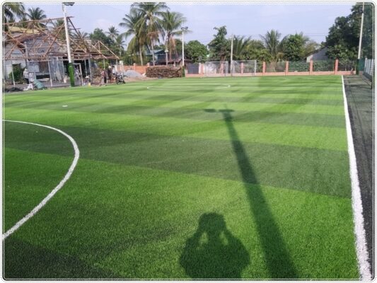 Thi công sân bóng cỏ nhân tạo Nha Trang