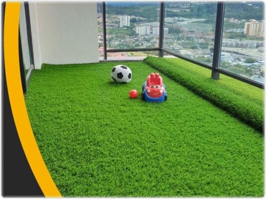 Cỏ nhân tạo trang trí ban công