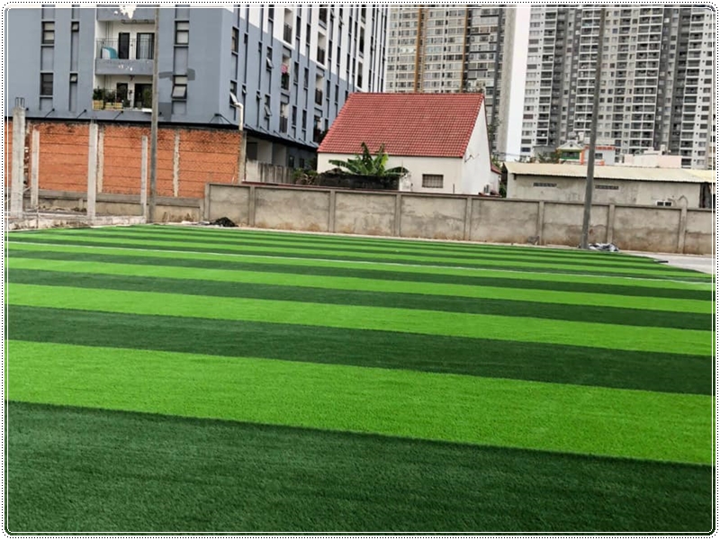 Thi công sân bóng cỏ nhân tạo giá tốt