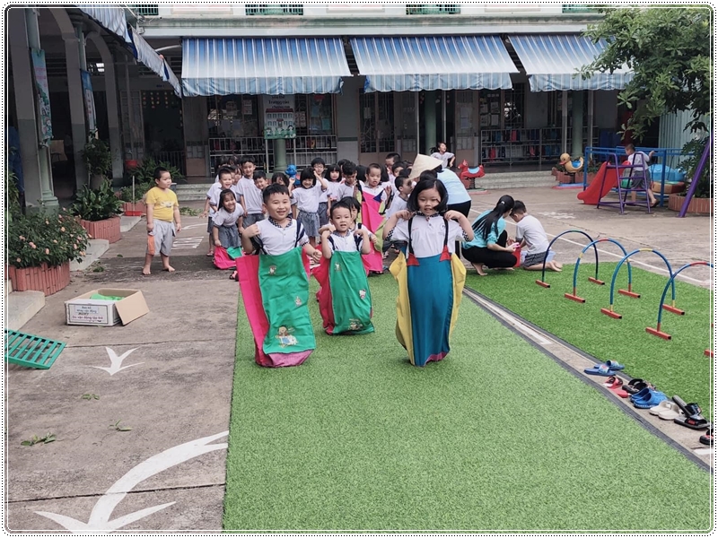 Cỏ nhân tạo ứng dụng rộng rãi, được yêu thích