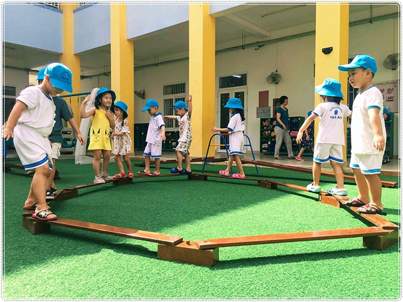 Cỏ nhân tạo ngày càng được ứng dụng nhiều trong đời sống