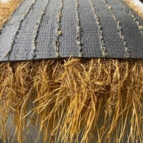 Rơm nhân tạo có hình dáng gần giống với rơm thật