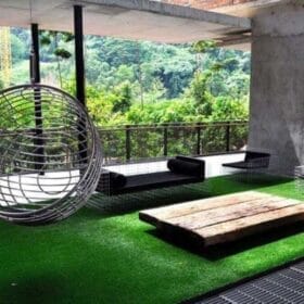 Cỏ nhân tạo trang trí văn phòng công ty