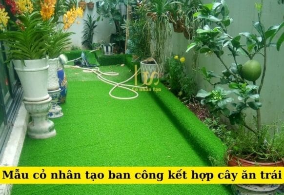 Cỏ nhân tạo trang trí ban công