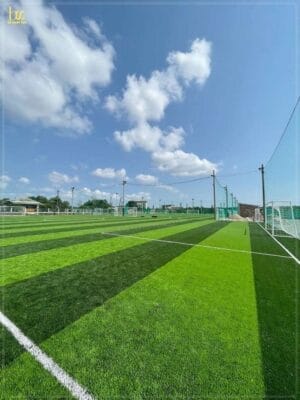 Thi công sân bóng cỏ nhân tạo