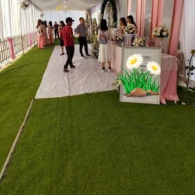 Thuê thảm cỏ nhân tạo làm sự kiện