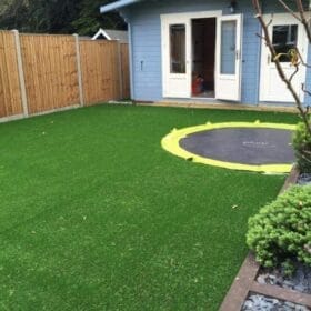 Tạo sân chơi đẹp, sạch sẽ