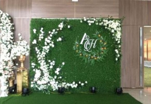 Thi công tường cây giả