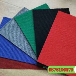 Thảm nỉ đỏ