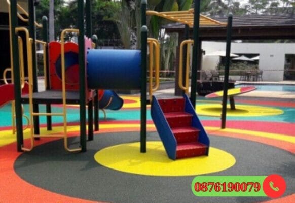 Cỏ nhân tạo màu sắc mang đến 1 khuôn viên đa dạng