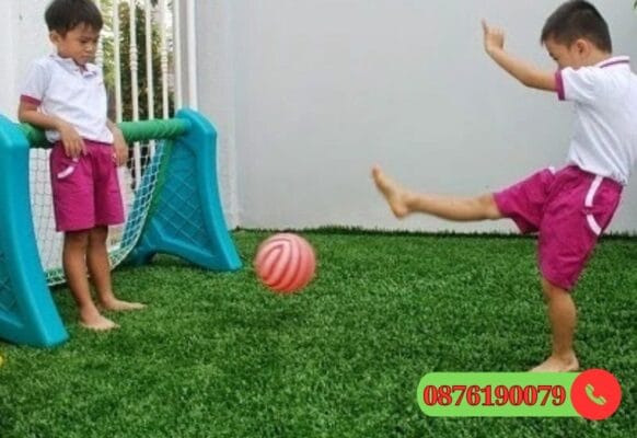 Cỏ nhân tạo làm sân chơi cho trẻ