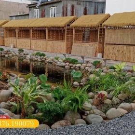 Thảm rơm vàng nhân tạo trang trí đẹp mắt