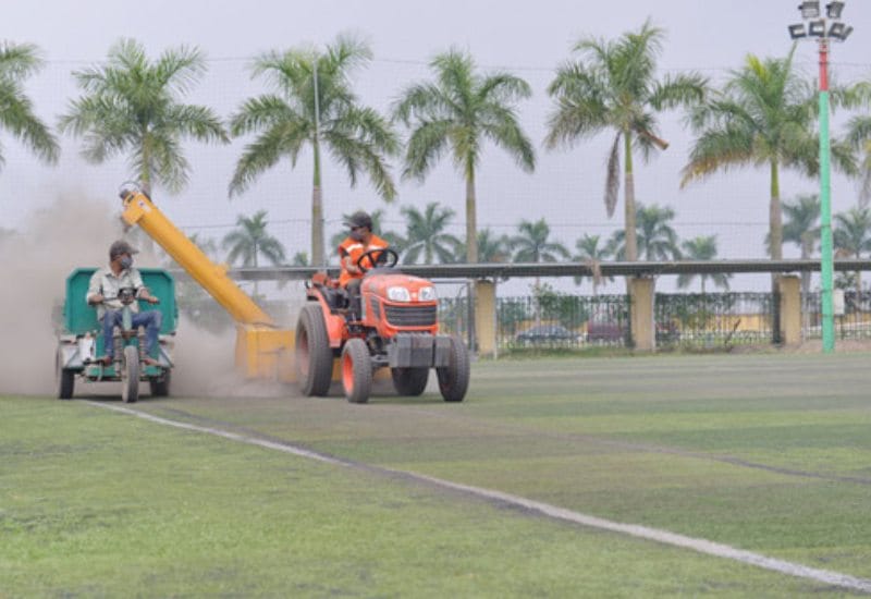 Dịch vụ sửa chữa sân thể thao, sân bóng đá